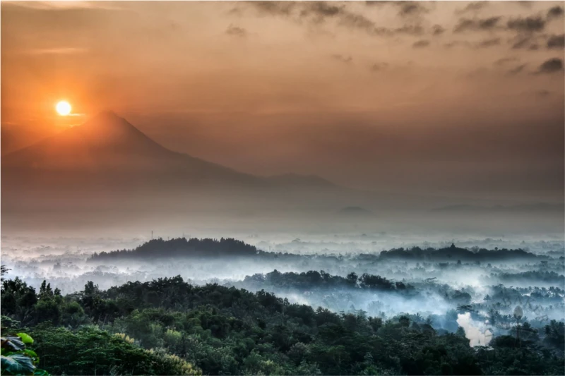 From Yogyakarta: Borobudur Sunrise Half-Day Tour with Entry Fee